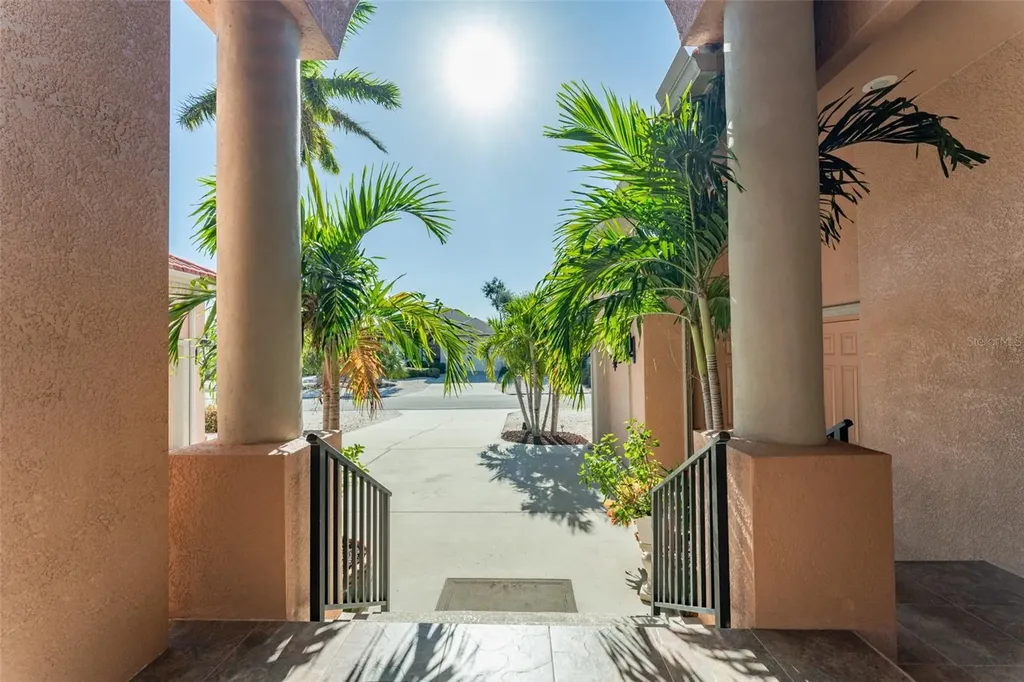 825 Birdie Way Apollo Beach FL 33572