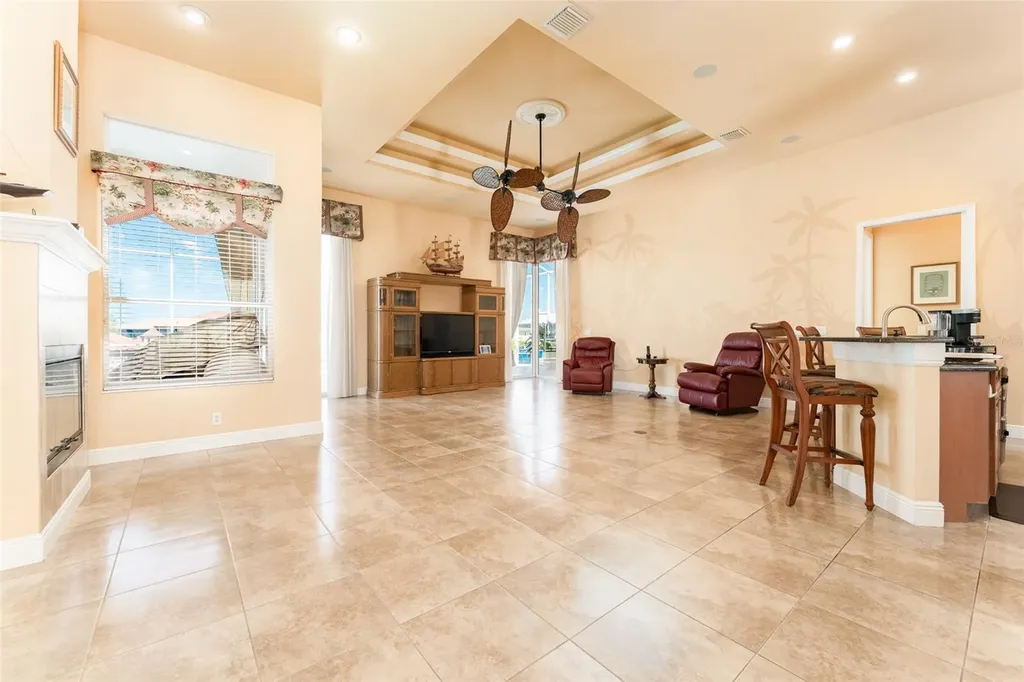 825 Birdie Way Apollo Beach FL 33572