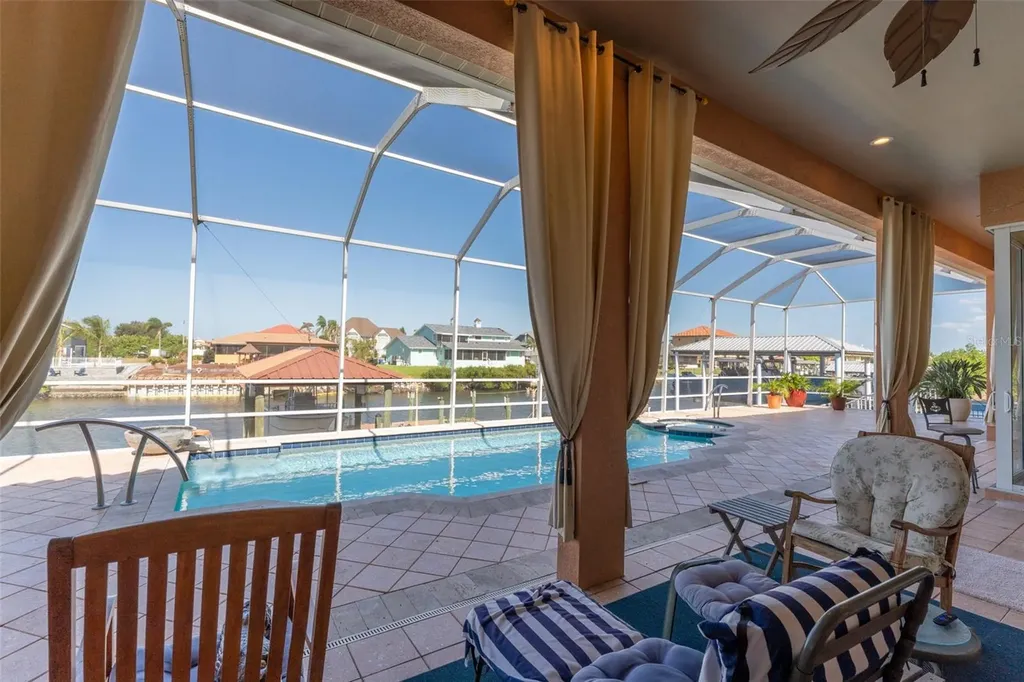 825 Birdie Way Apollo Beach FL 33572