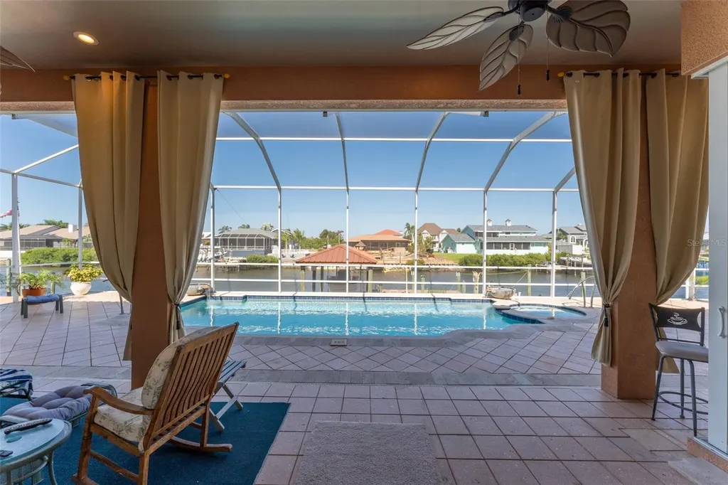 825 Birdie Way Apollo Beach FL 33572