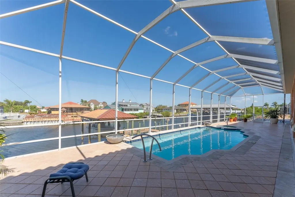 825 Birdie Way Apollo Beach FL 33572