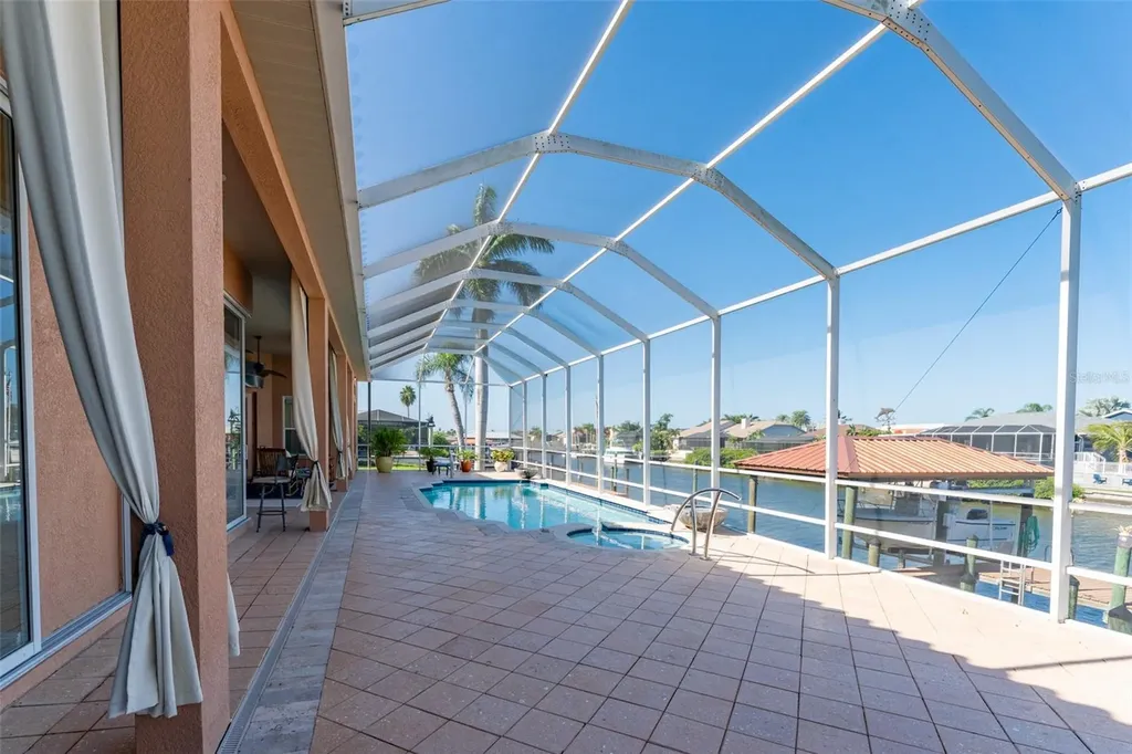 825 Birdie Way Apollo Beach FL 33572