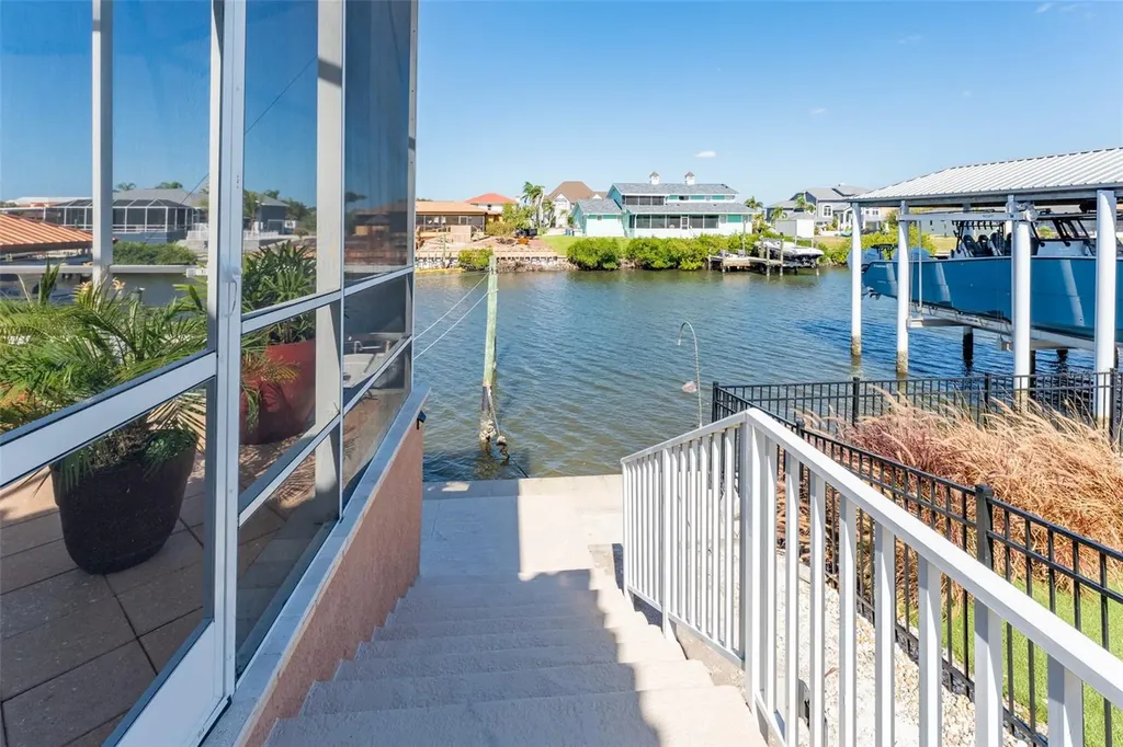 825 Birdie Way Apollo Beach FL 33572