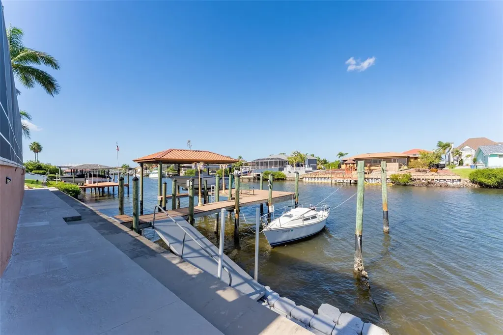 825 Birdie Way Apollo Beach FL 33572