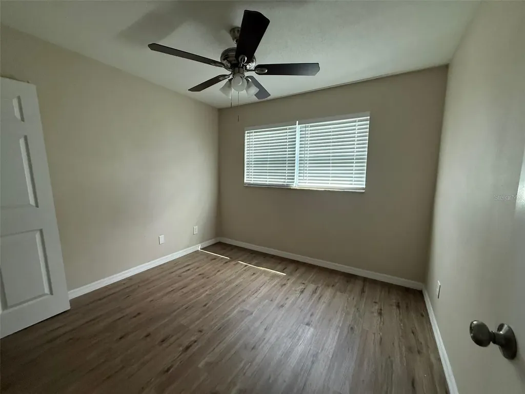 1893 Aaron Avenue Orlando FL 32811