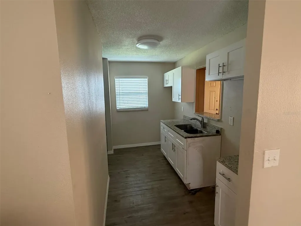 1893 Aaron Avenue Orlando FL 32811