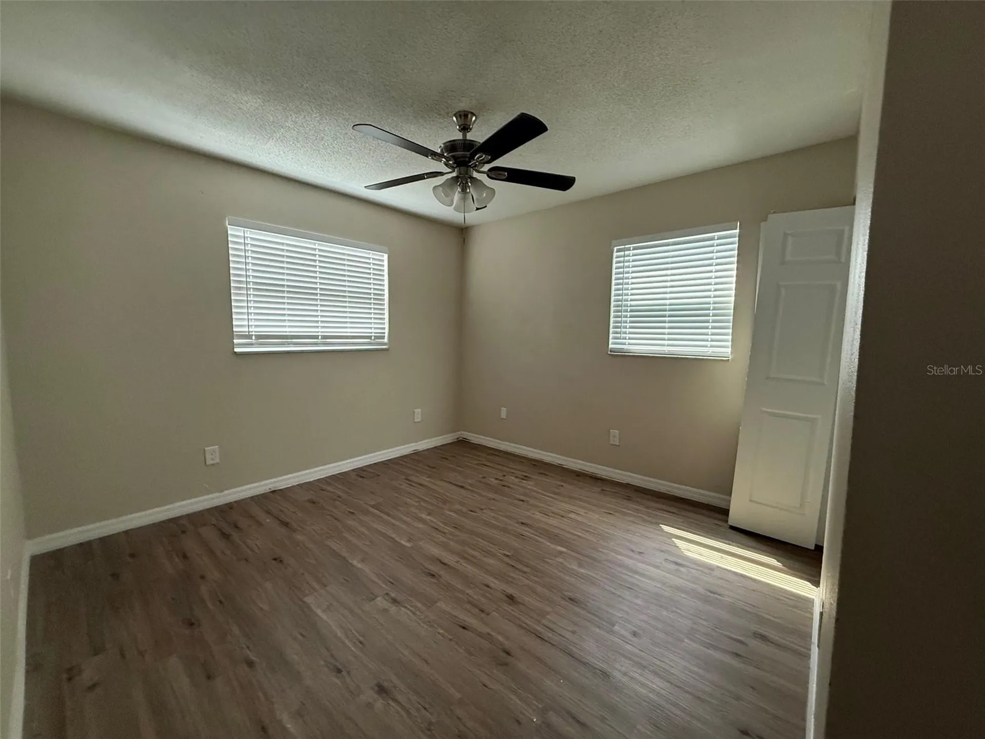 1893 Aaron Avenue Orlando FL 32811