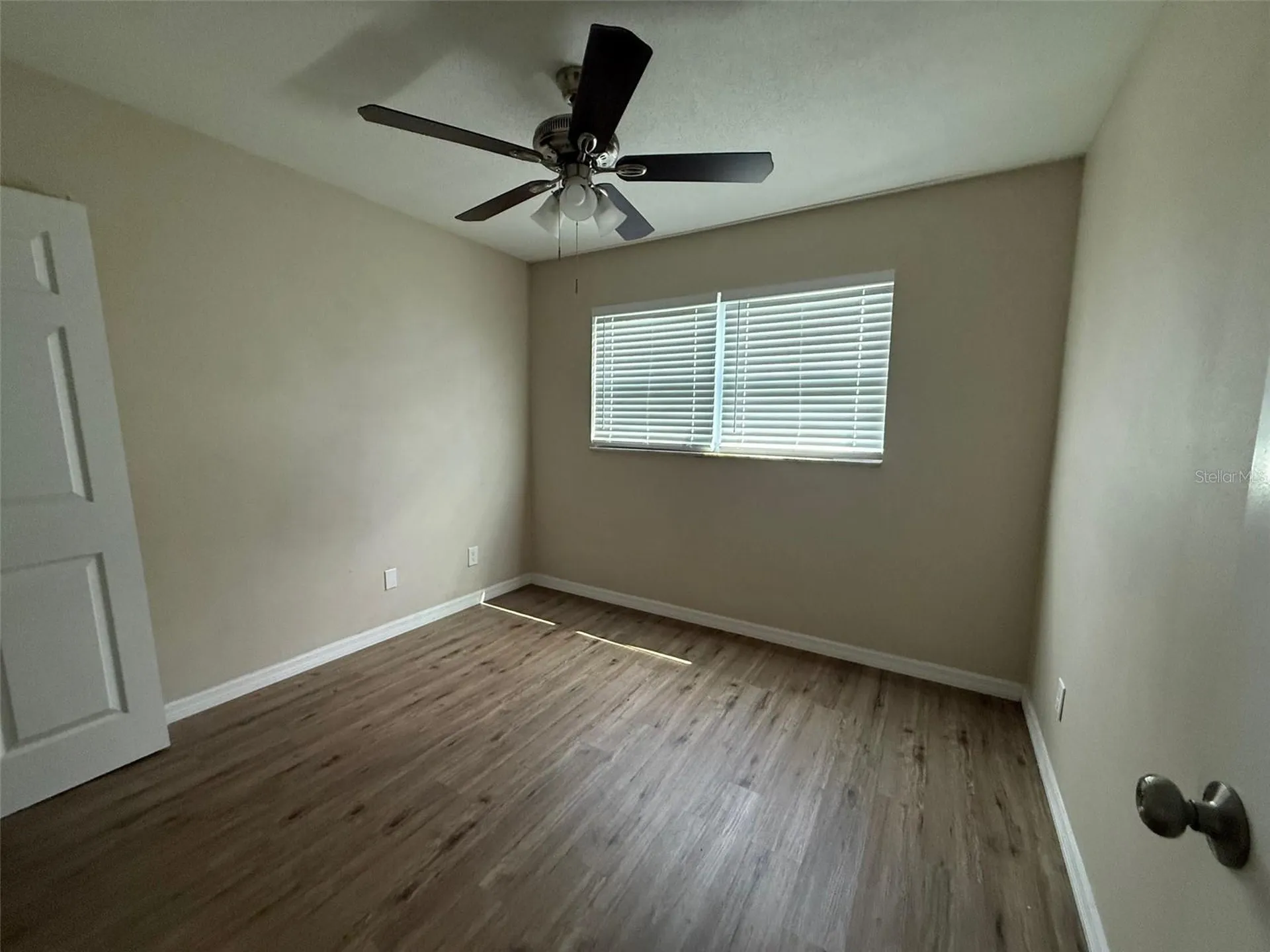 1893 Aaron Avenue Orlando FL 32811