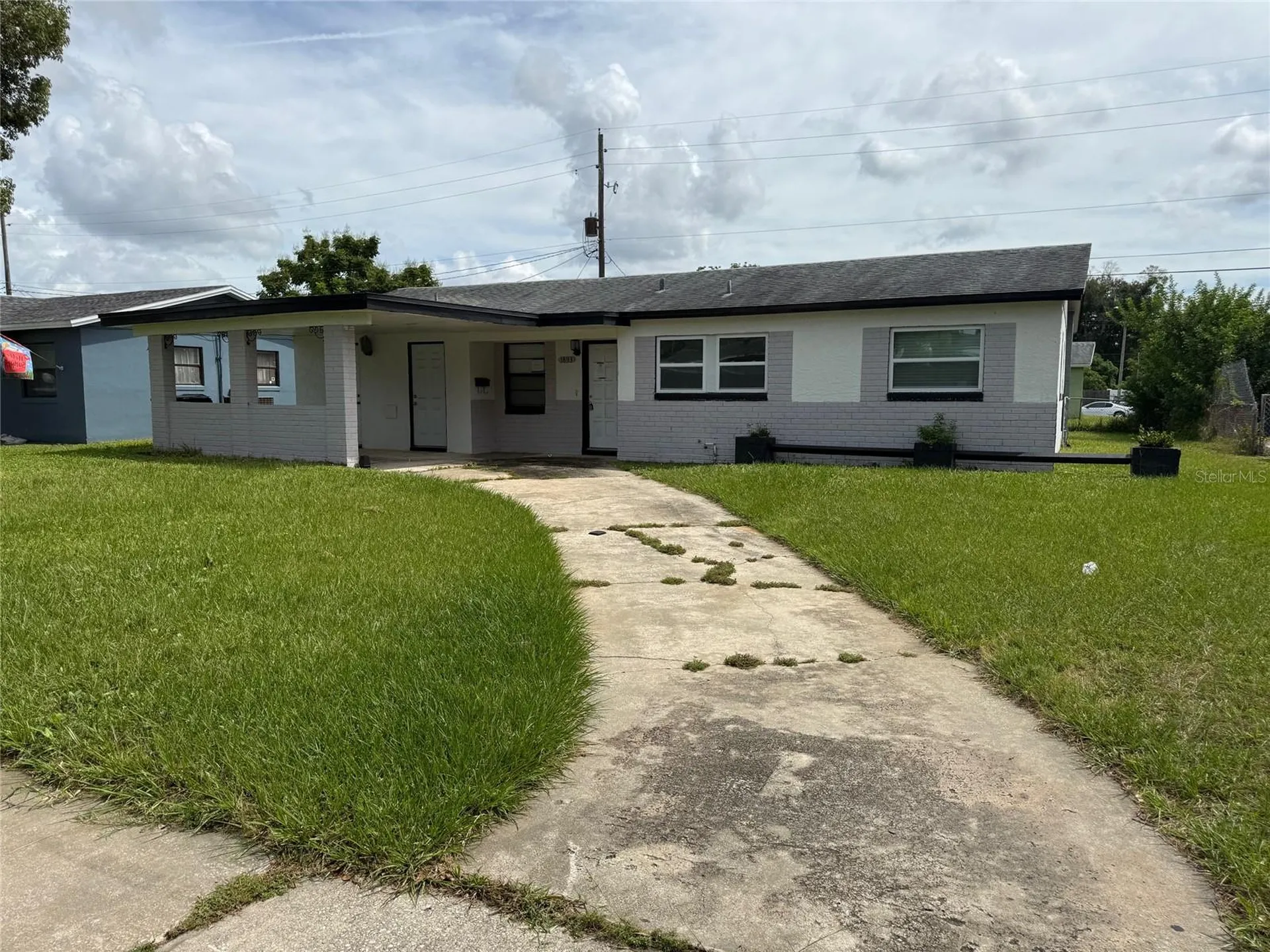 1893 Aaron Avenue Orlando FL 32811