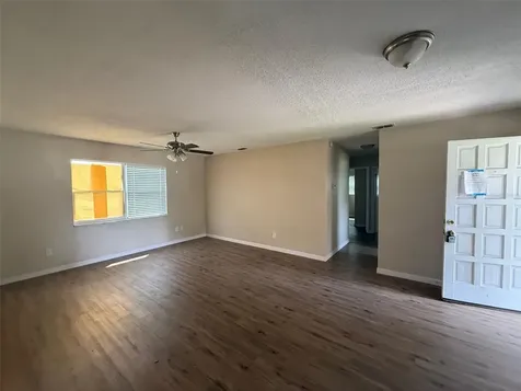 1893 Aaron Avenue Orlando FL 32811