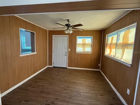 1893 Aaron Avenue Orlando FL 32811