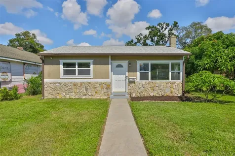 2591 17th Avenue N St Petersburg FL 33713