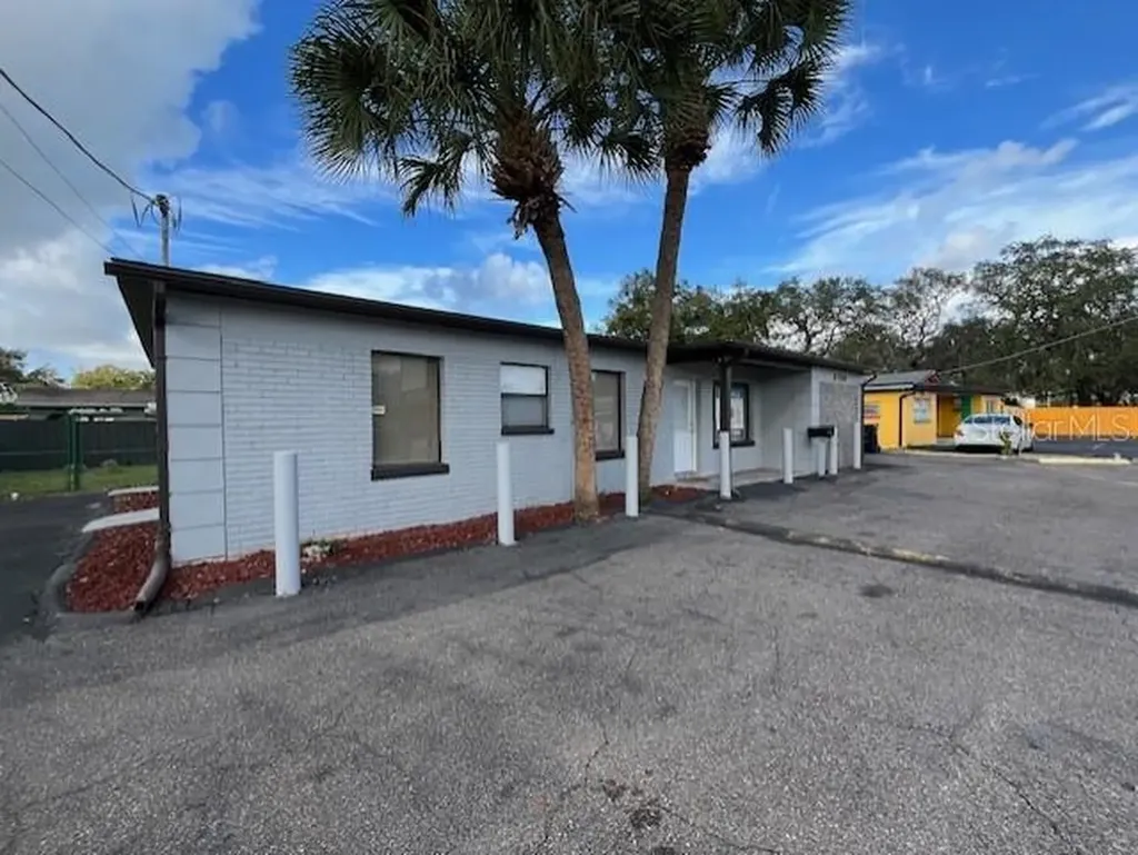 6708 N Armenia Avenue Tampa FL 33604