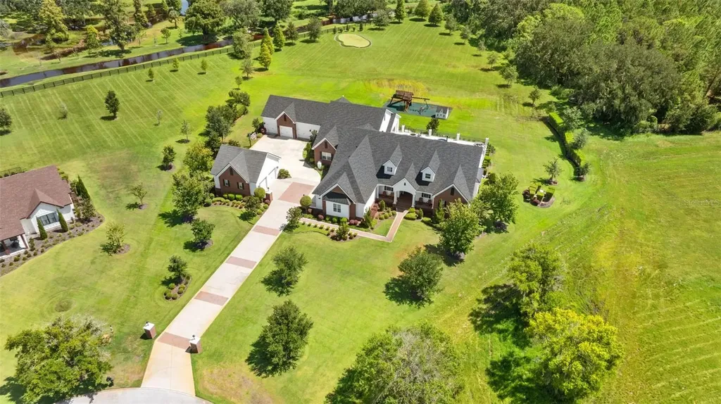 10705 Crane Hill Court Thonotosassa FL 33592