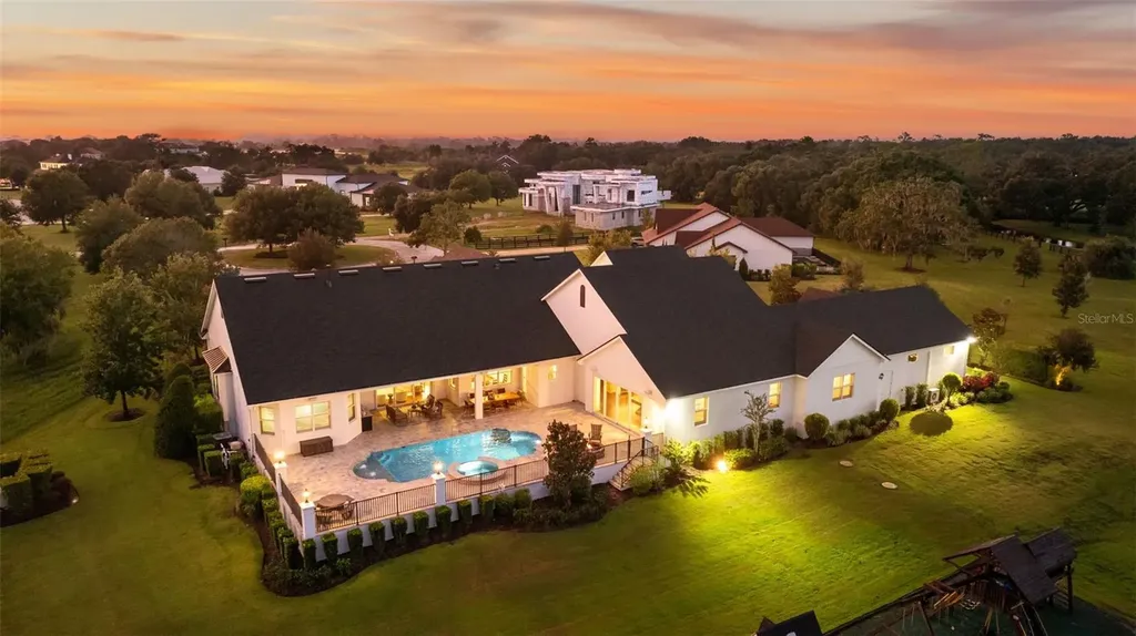 10705 Crane Hill Court Thonotosassa FL 33592
