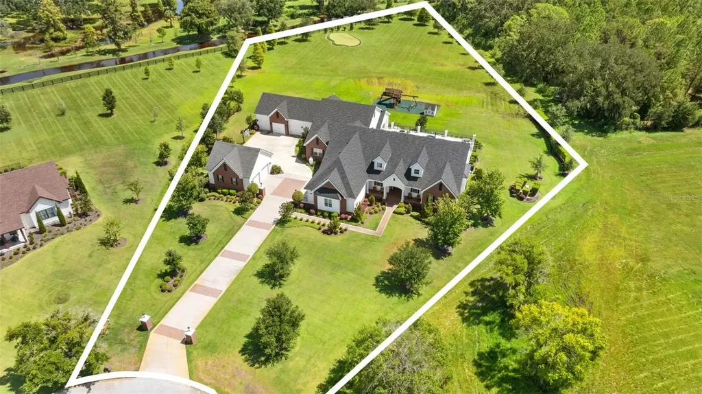 10705 Crane Hill Court Thonotosassa FL 33592