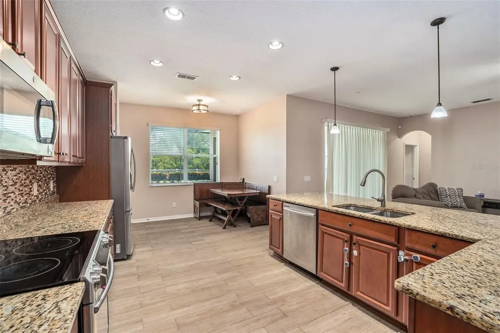 10737 Breaking Rocks Drive Tampa FL 33647