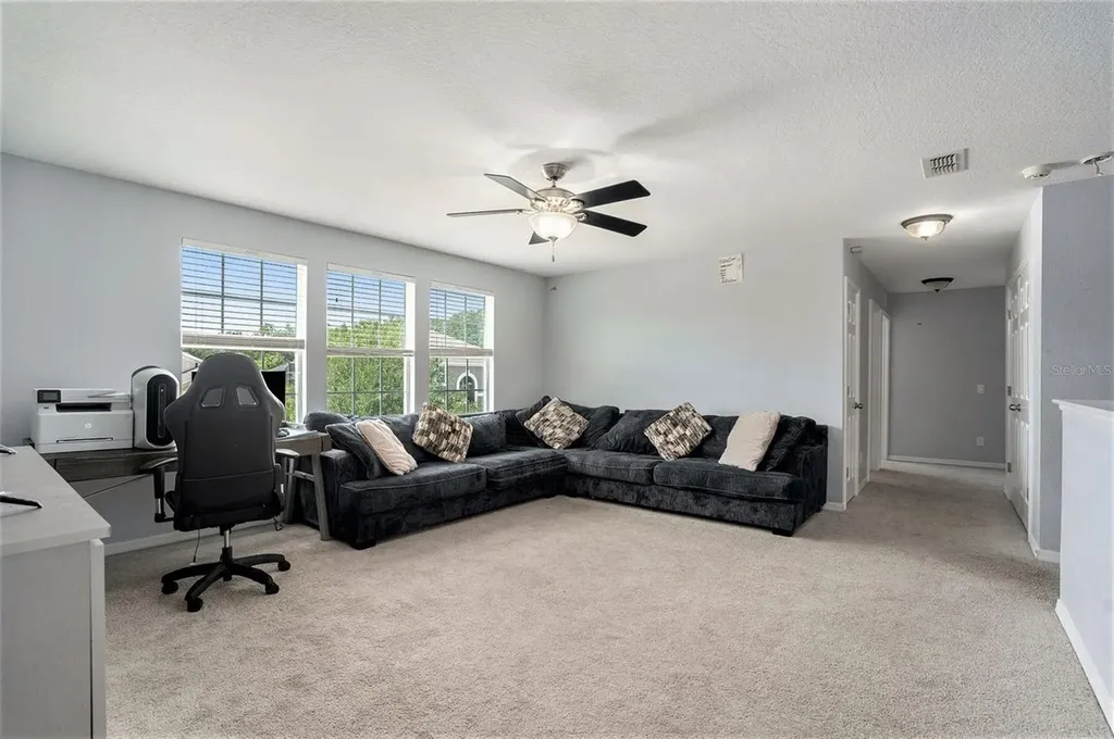 10737 Breaking Rocks Drive Tampa FL 33647