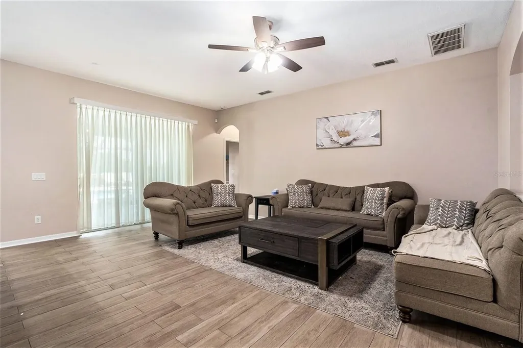 10737 Breaking Rocks Drive Tampa FL 33647