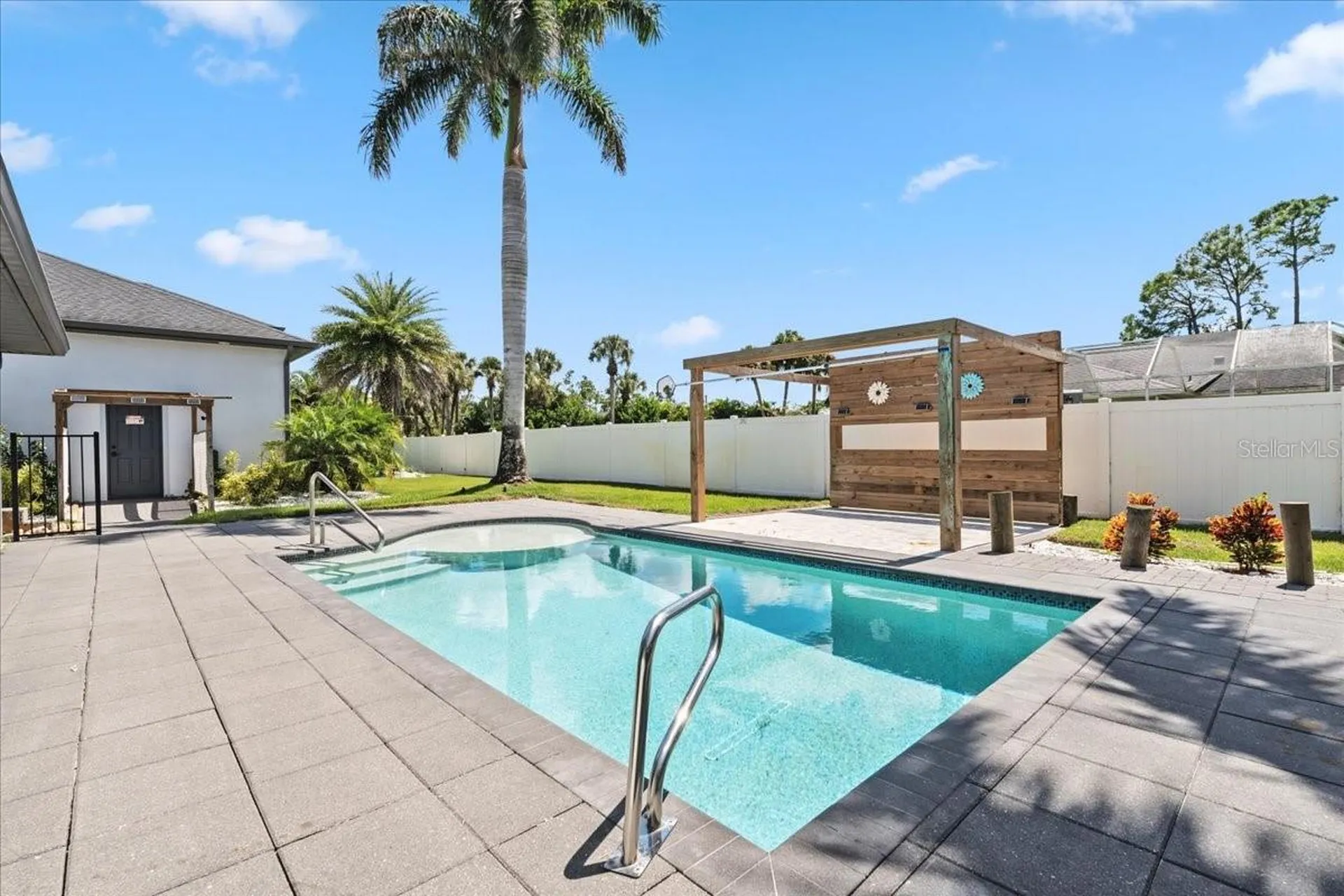 2415 W Price Boulevard North Port FL 34286