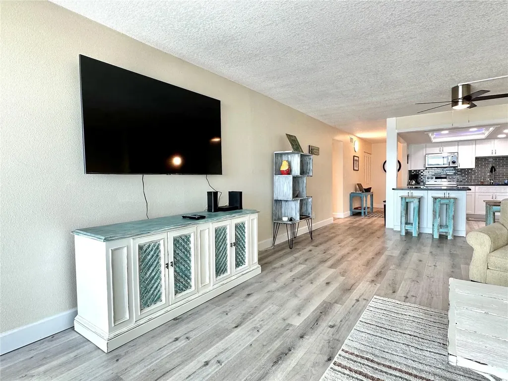855 Bayway Boulevard Clearwater FL 33767