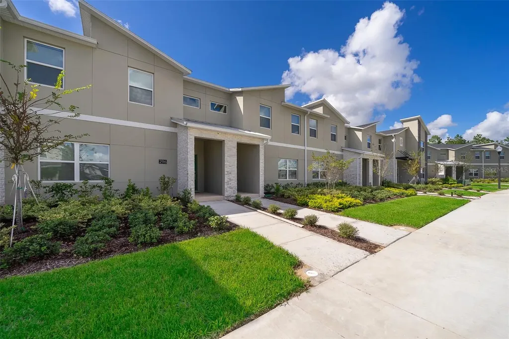 296 Ocean Course Avenue Davenport FL 33896