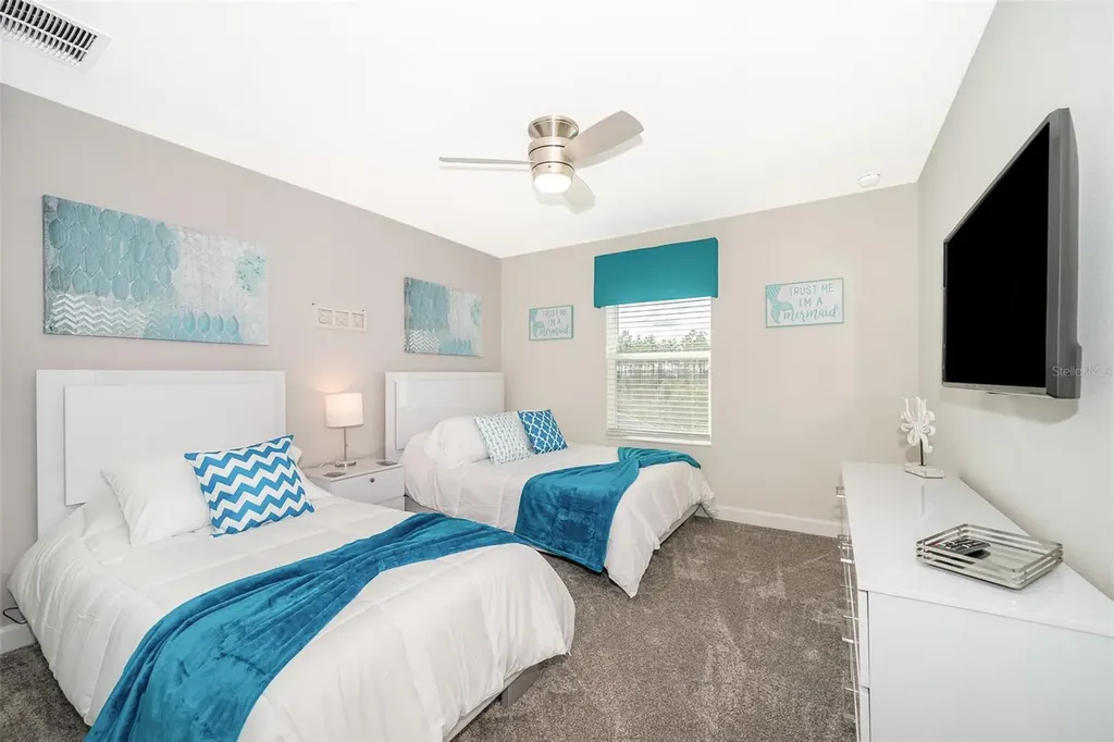 296 Ocean Course Avenue Davenport FL 33896