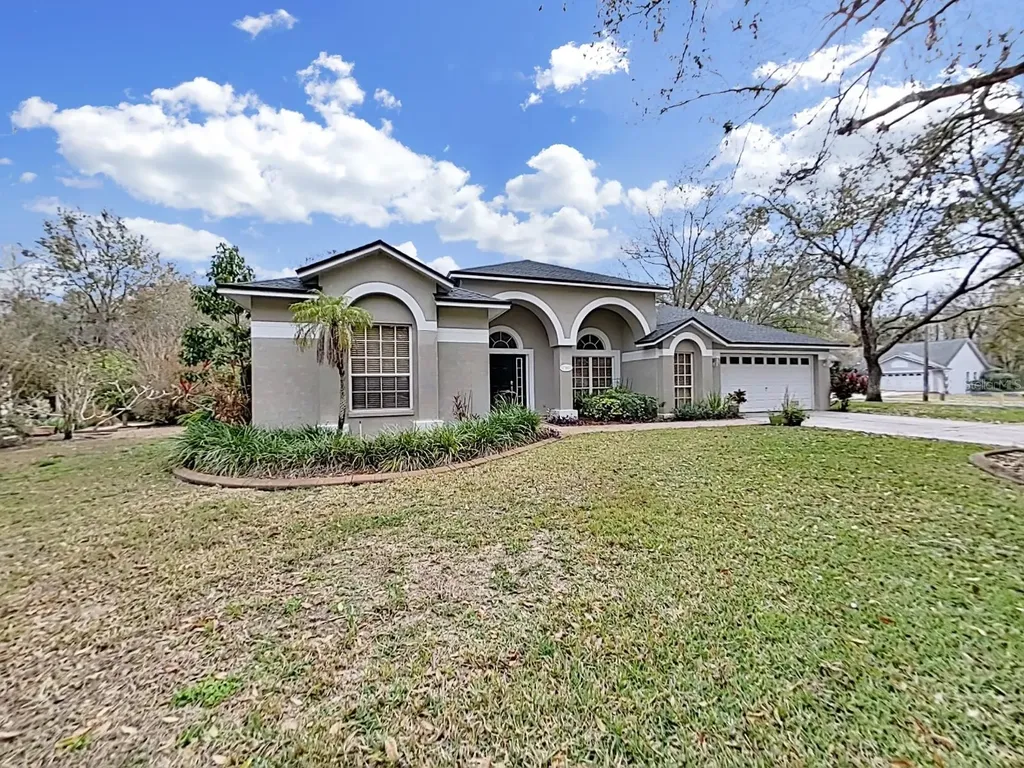 17307 Oak Ledge Drive Lutz FL 33549