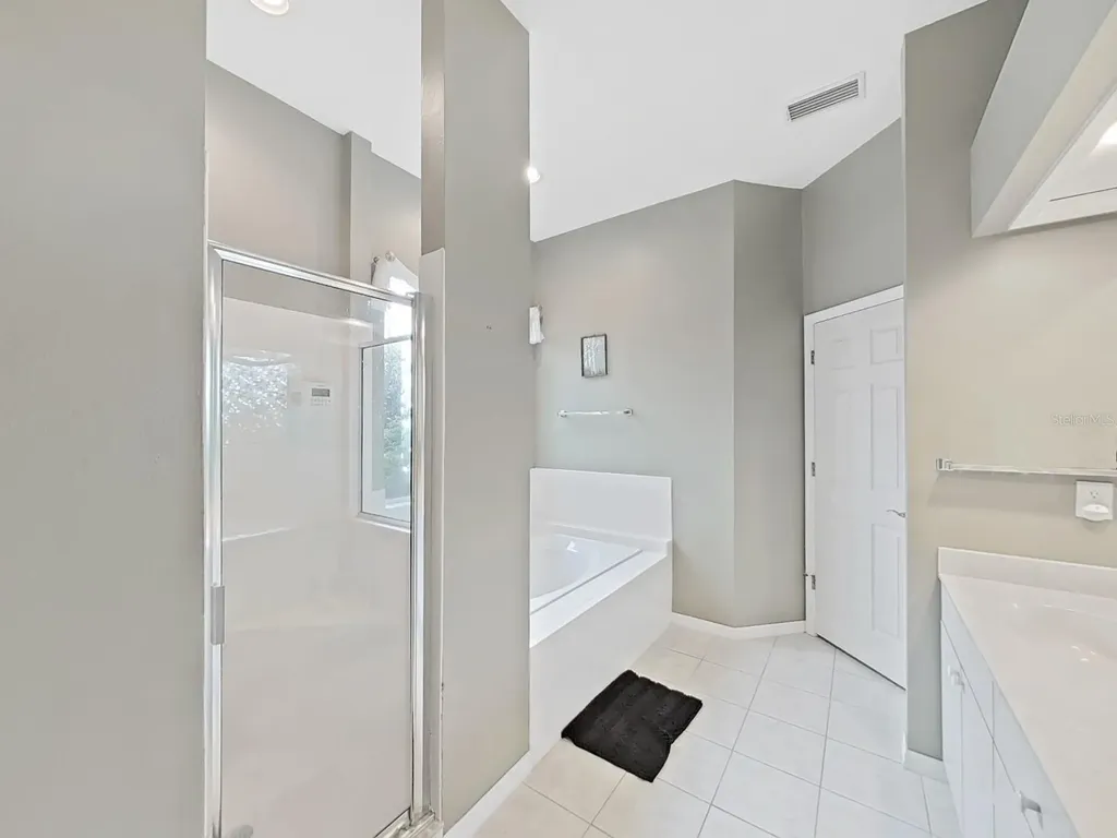 17307 Oak Ledge Drive Lutz FL 33549
