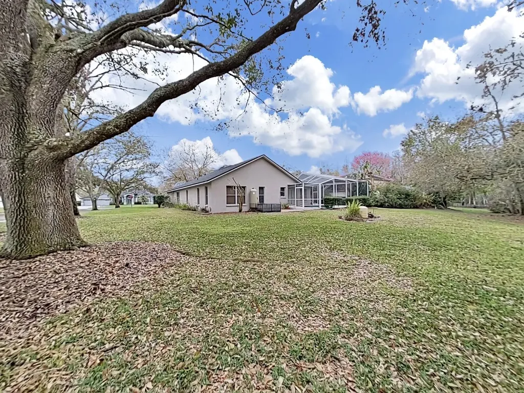 17307 Oak Ledge Drive Lutz FL 33549