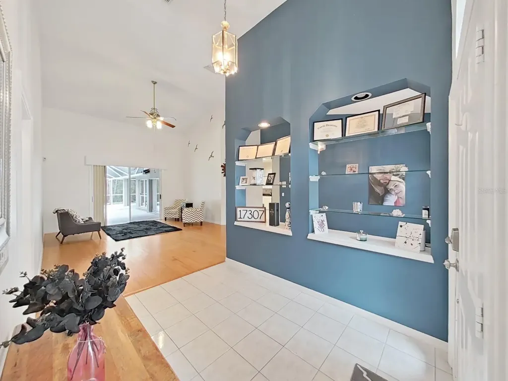 17307 Oak Ledge Drive Lutz FL 33549
