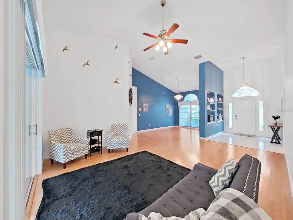 17307 Oak Ledge Drive Lutz FL 33549