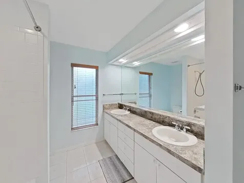 17307 Oak Ledge Drive Lutz FL 33549