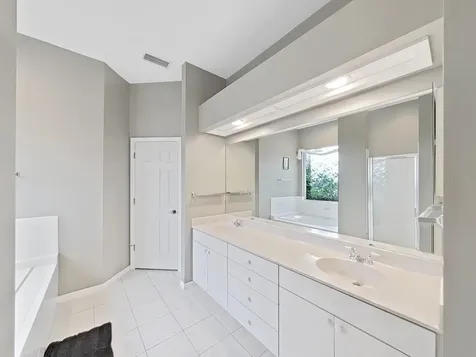 17307 Oak Ledge Drive Lutz FL 33549