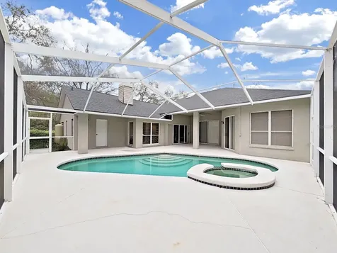 17307 Oak Ledge Drive Lutz FL 33549