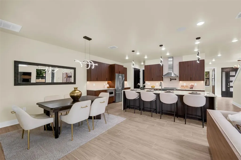 1910 Cloverlawn Avenue Orlando FL 32806