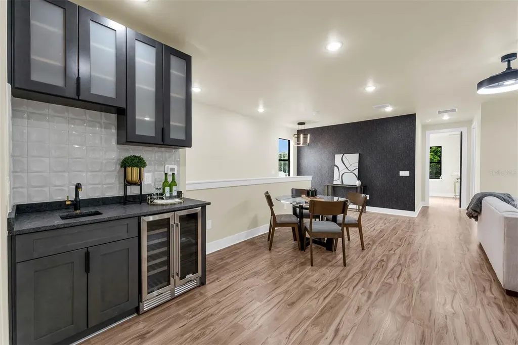1910 Cloverlawn Avenue Orlando FL 32806