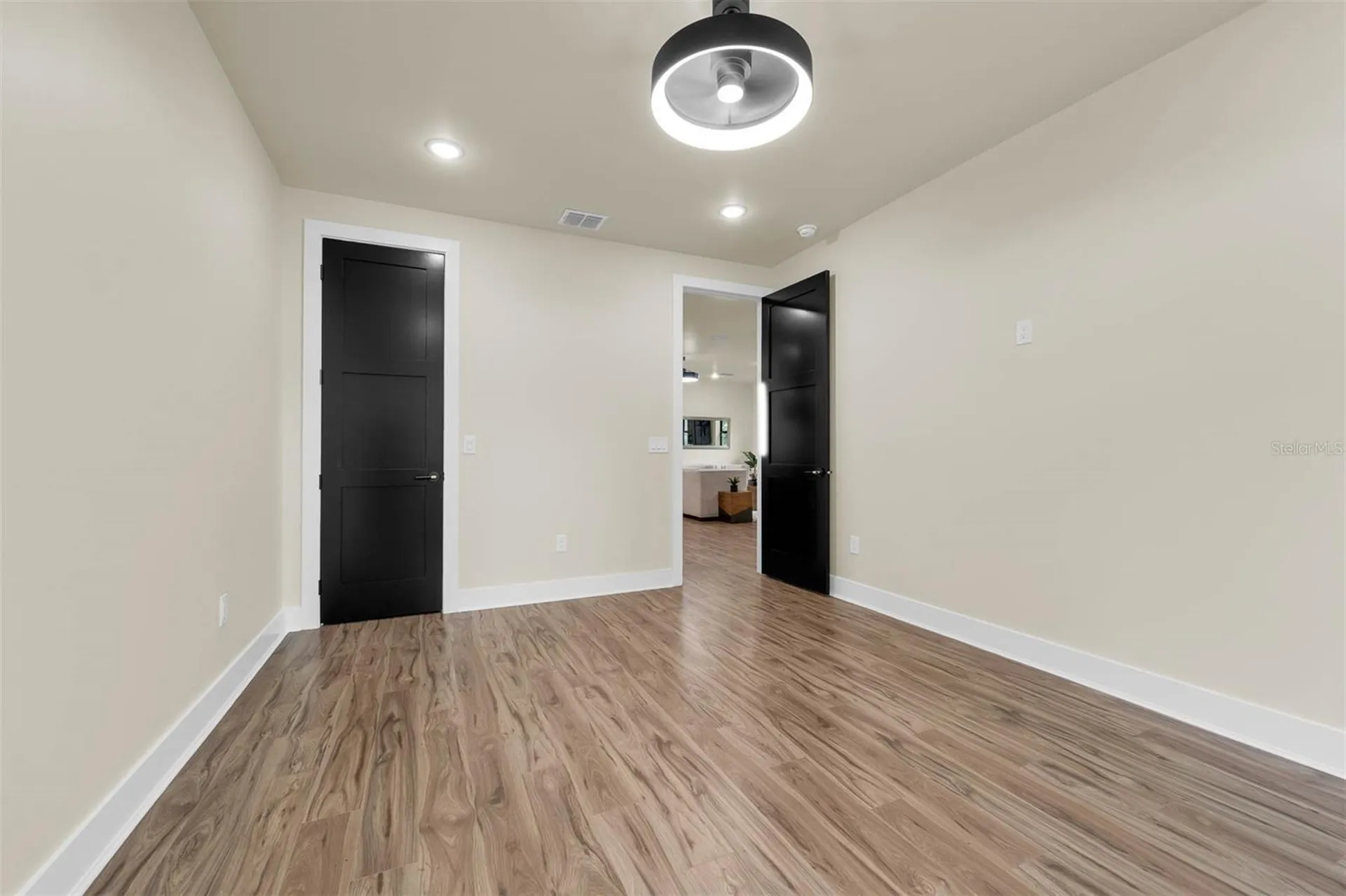 1910 Cloverlawn Avenue Orlando FL 32806
