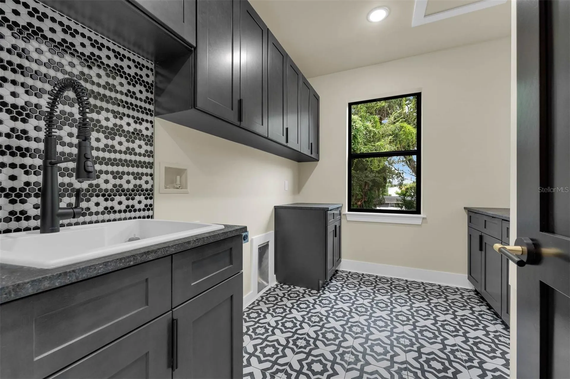 1910 Cloverlawn Avenue Orlando FL 32806