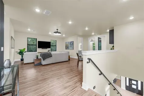 1910 Cloverlawn Avenue Orlando FL 32806