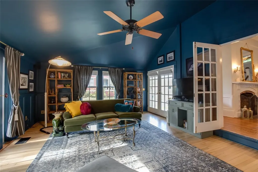 101 Read Street Tarpon Springs FL 34689