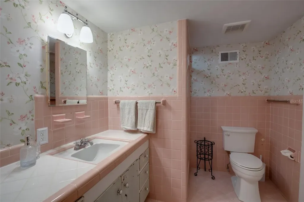 101 Read Street Tarpon Springs FL 34689
