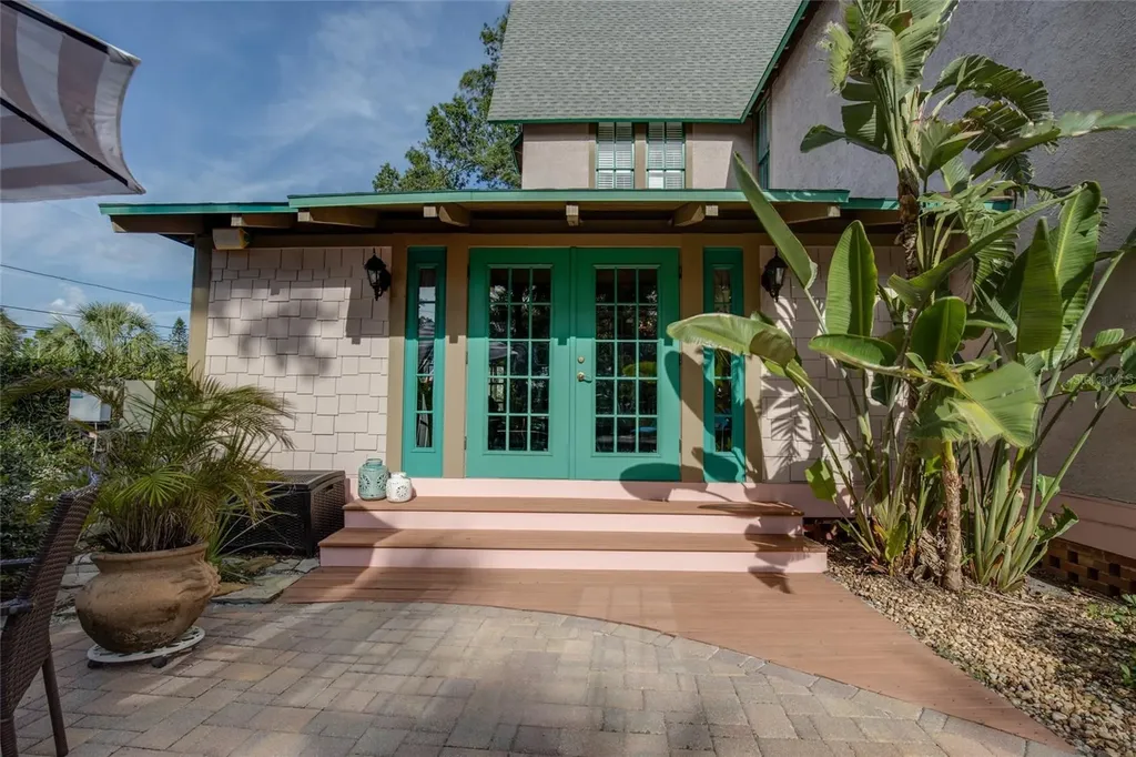 101 Read Street Tarpon Springs FL 34689