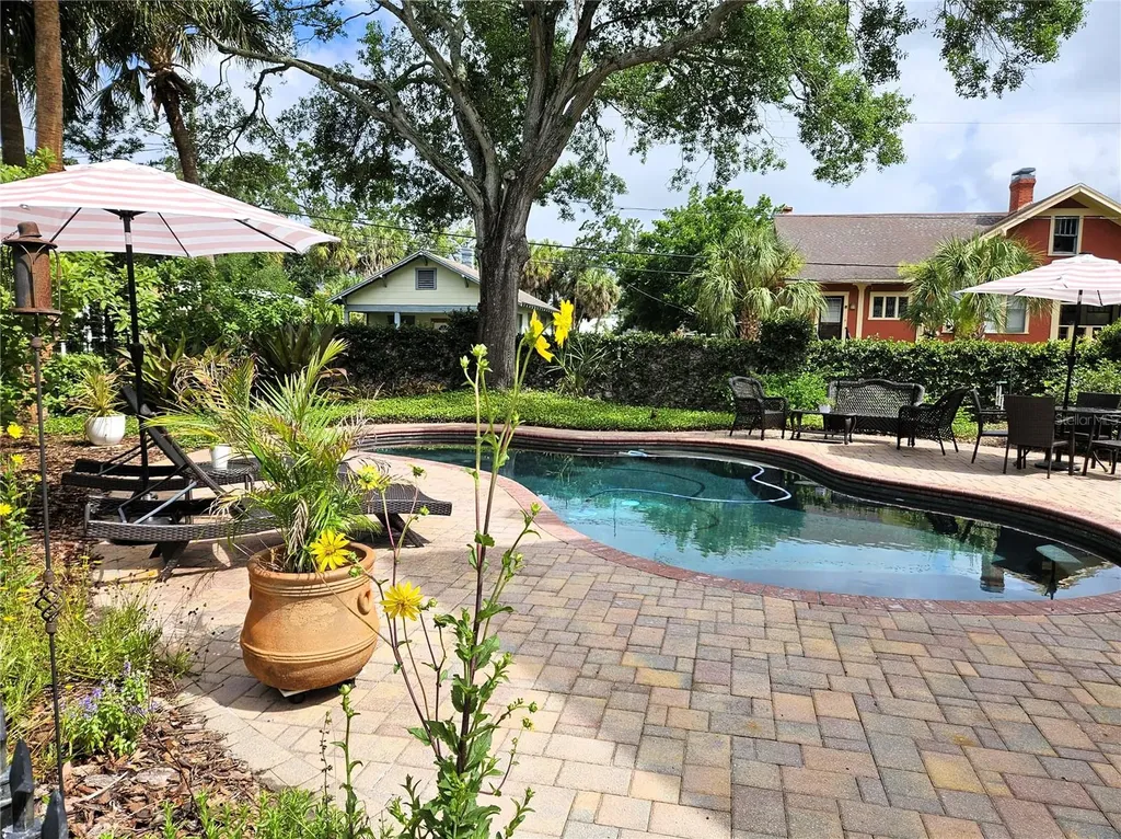 101 Read Street Tarpon Springs FL 34689