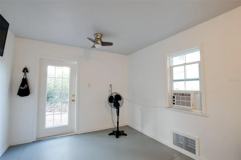 101 Read Street Tarpon Springs FL 34689