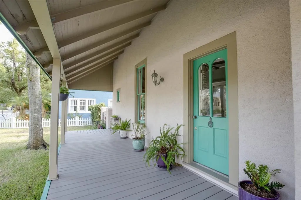 101 Read Street Tarpon Springs FL 34689