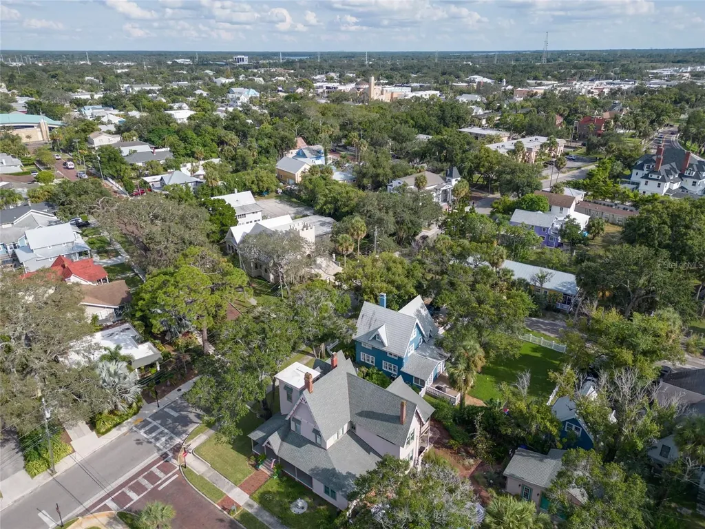 101 Read Street Tarpon Springs FL 34689