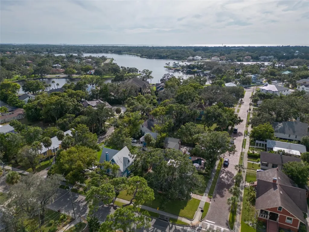 101 Read Street Tarpon Springs FL 34689