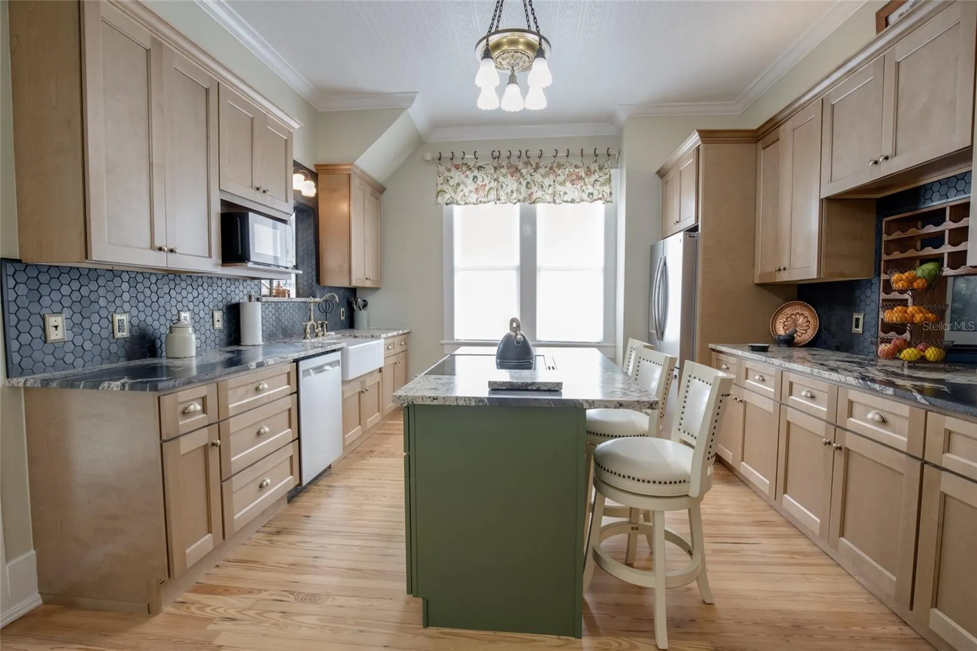 101 Read Street Tarpon Springs FL 34689