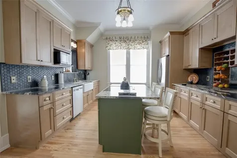 101 Read Street Tarpon Springs FL 34689